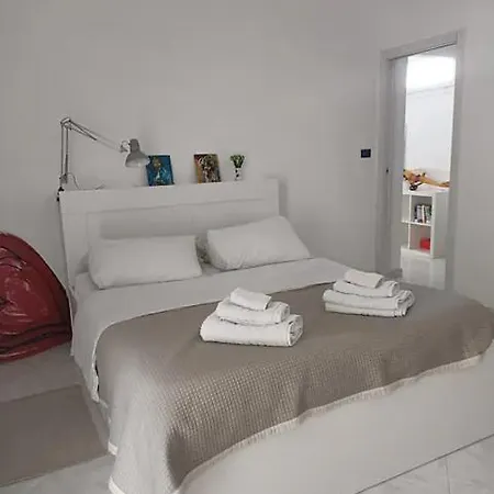 Penthouse In Central Area With Very Large Terrace Lecce Exterior photo