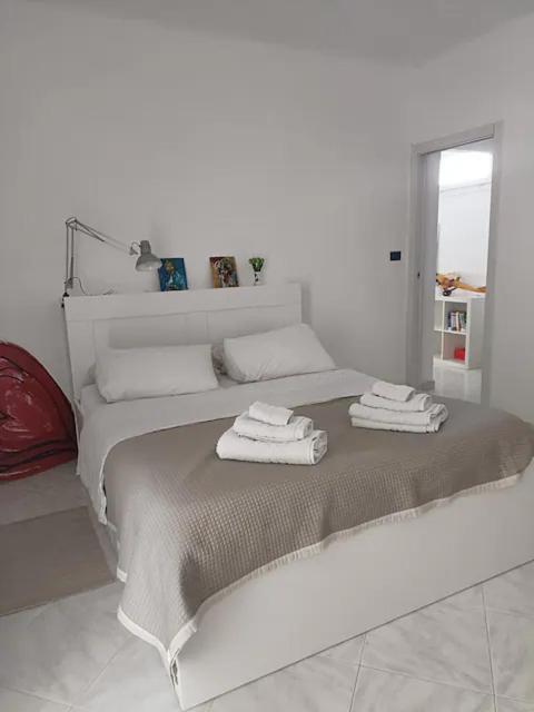 Penthouse In Area With Very Large Terrace Lecce